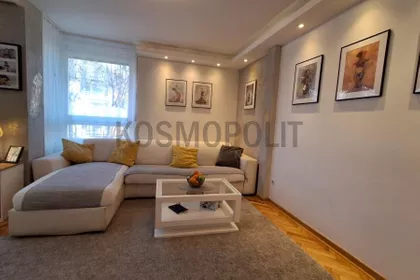 Milice Šuvaković | 4zida.rs