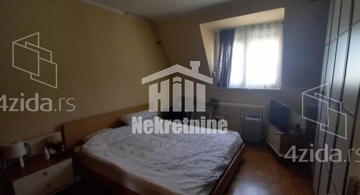 Četvoroiposoban stan | 4zida