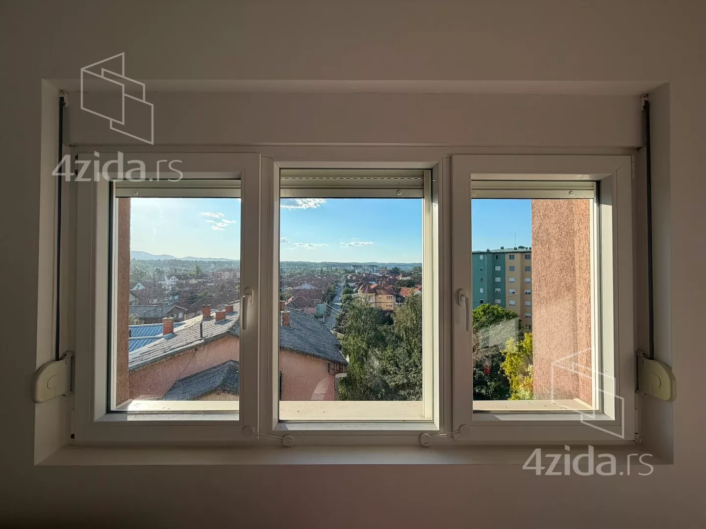 Troiposoban stan | 4zida