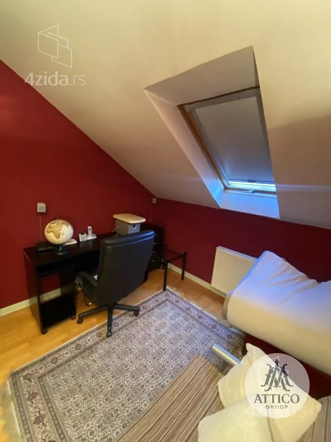 Četvoroiposoban stan | 4zida