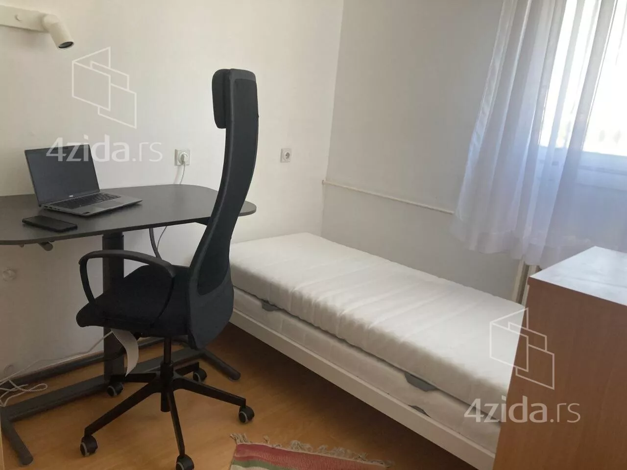 Troiposoban stan | 4zida