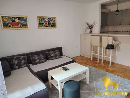 GOGOLJEVA | 4zida.rs