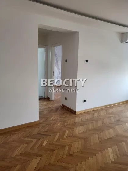 Pariske komune | 4zida.rs