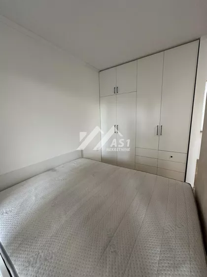 Bulevar Cara Lazara | 4zida.rs