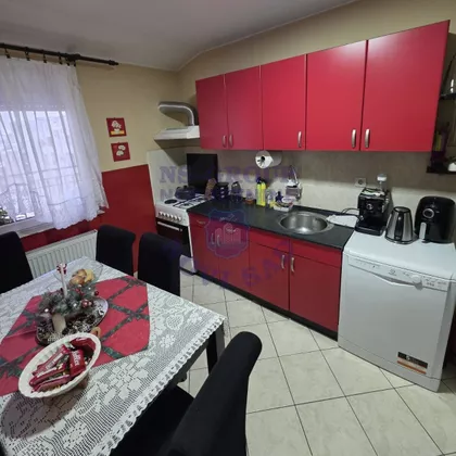 Cara Dušana | 4zida.rs