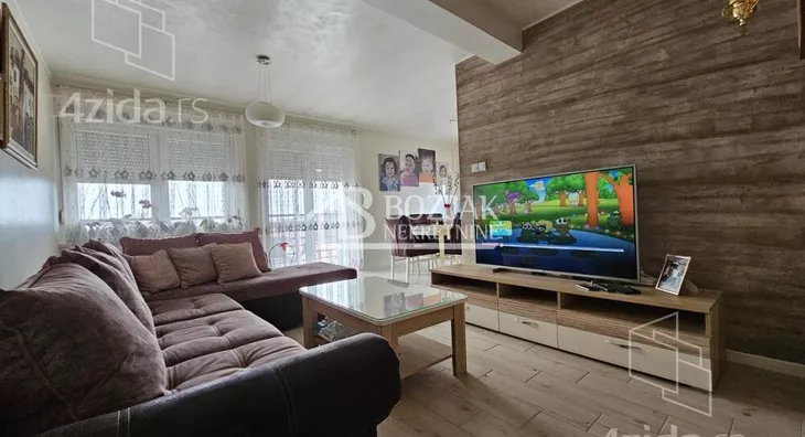 Petosoban stan | 4zida