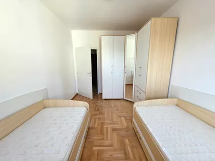 Vašarište | 4zida.rs