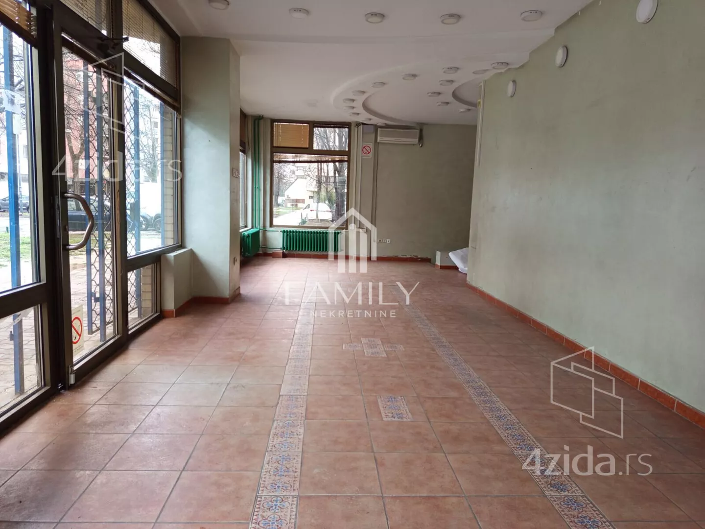 Poslovni prostor | 4zida