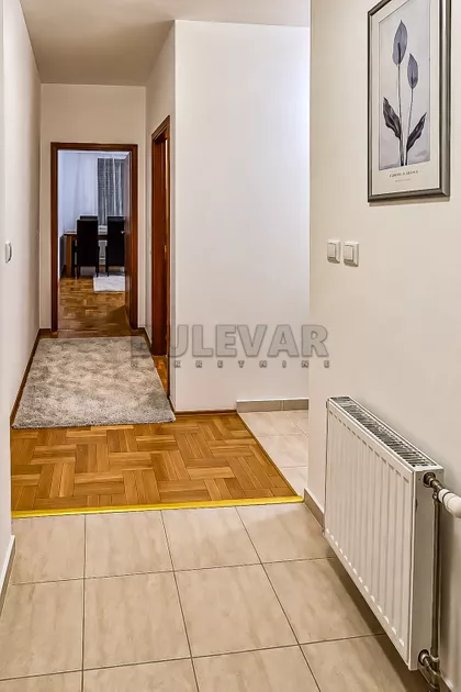 Trg kralja Aleksandra Ujedinitelja | 4zida.rs