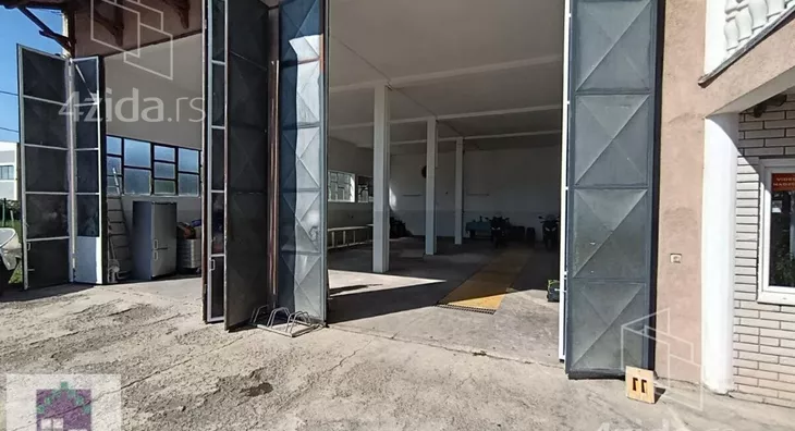 Poslovni prostor | 4zida