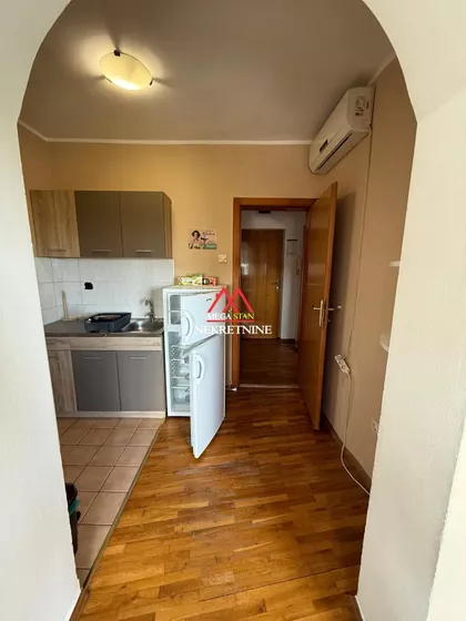 Polgar Andraša | 4zida.rs