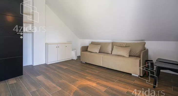 4-etažna kuća | 4zida