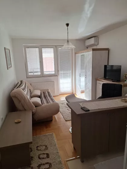 Gradske lokacije | 4zida.rs