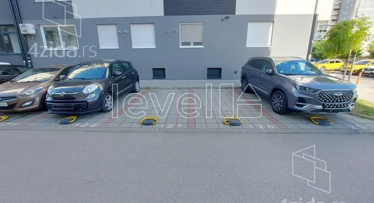 Garaža | 4zida