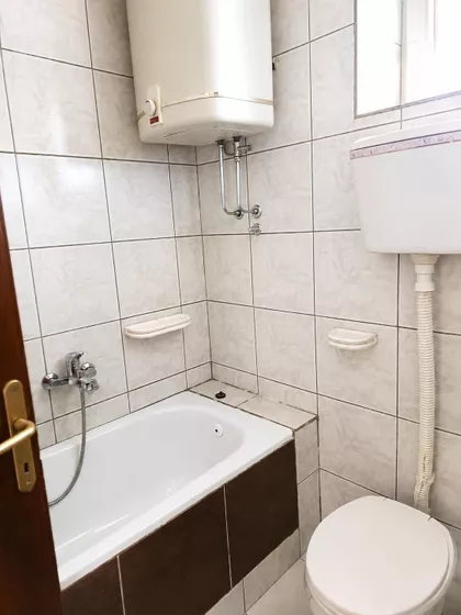 Jožefa Flosbergera 2 | 4zida.rs