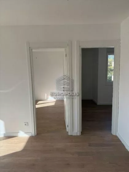 Cara Dušana | 4zida.rs