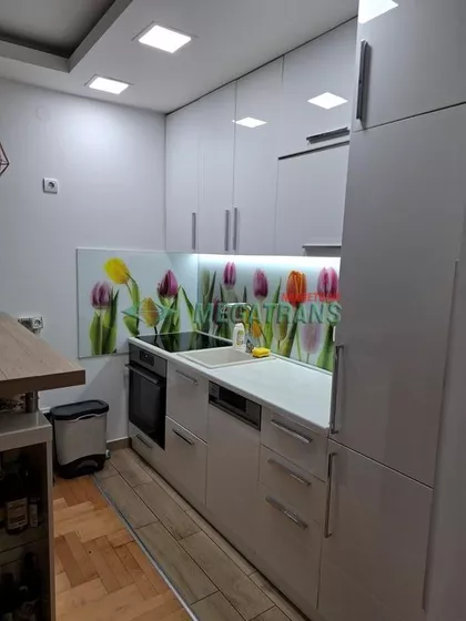 Heroja Pinkija | 4zida.rs