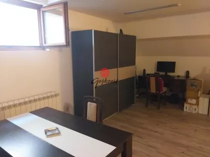 Gospodar Jevremova | 4zida.rs