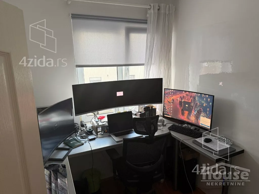 Dvoiposoban stan | 4zida