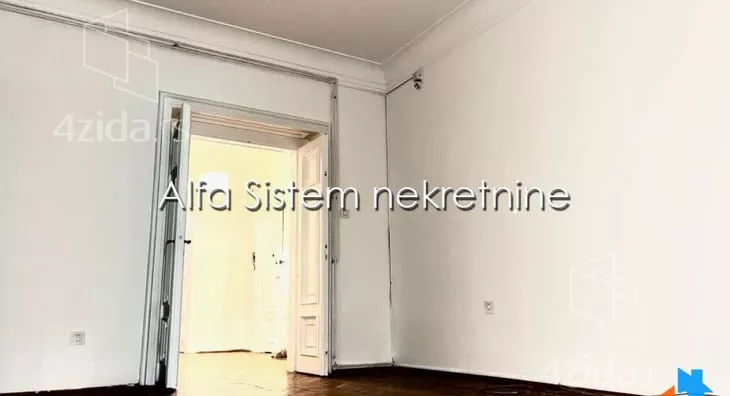 Četvoroiposoban stan | 4zida