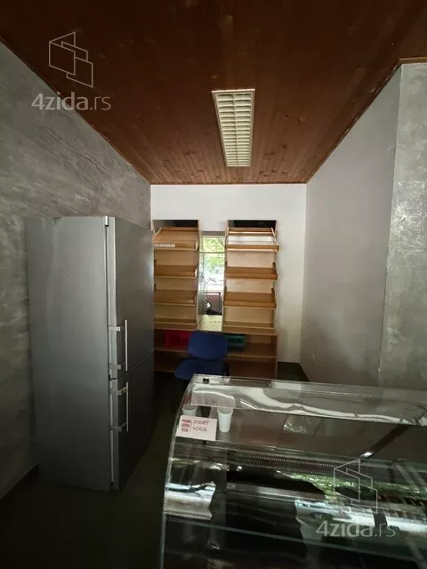 Lokal | 4zida