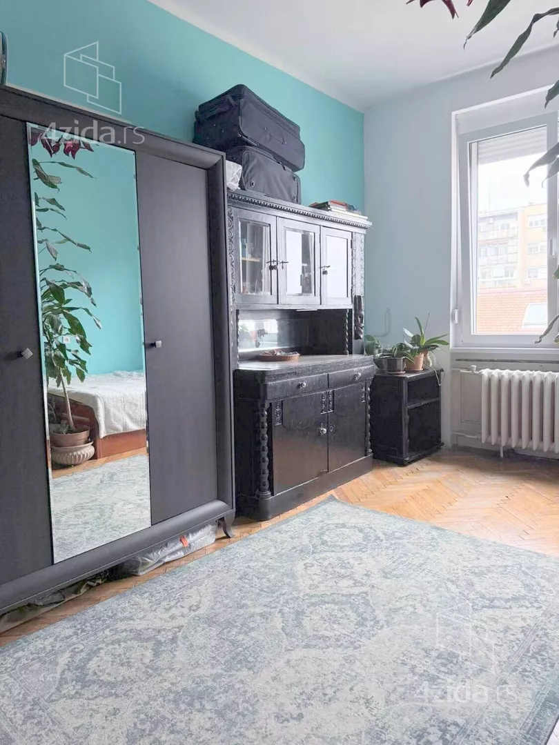 Četvoroiposoban stan | 4zida