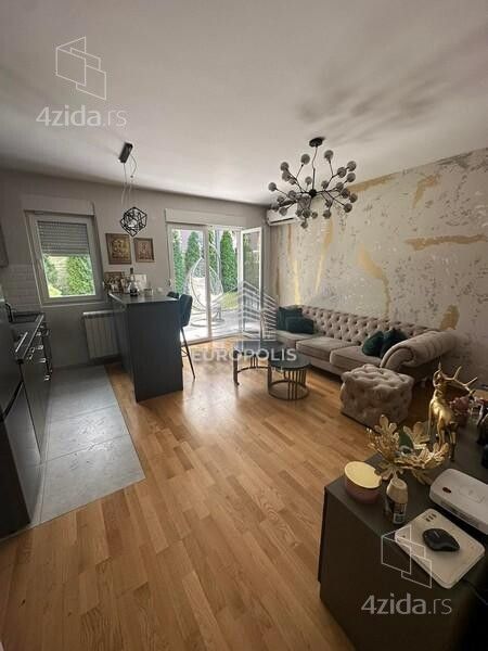 Продается полуторакомнатная квартира, Баня, 169.000€, 40m² — фото