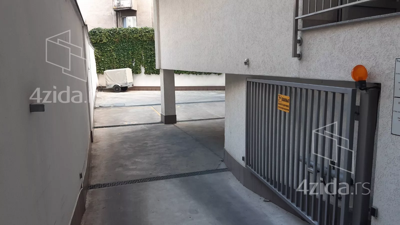 Garaža | 4zida