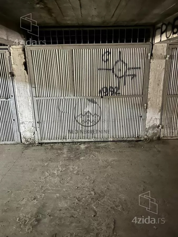 Garaža/Parking | 4zida