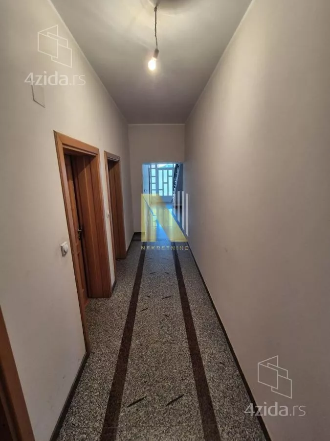 Hala | 4zida