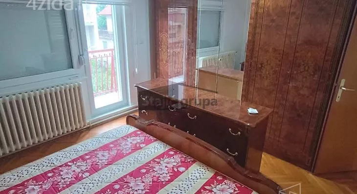 Četvoroiposoban stan | 4zida
