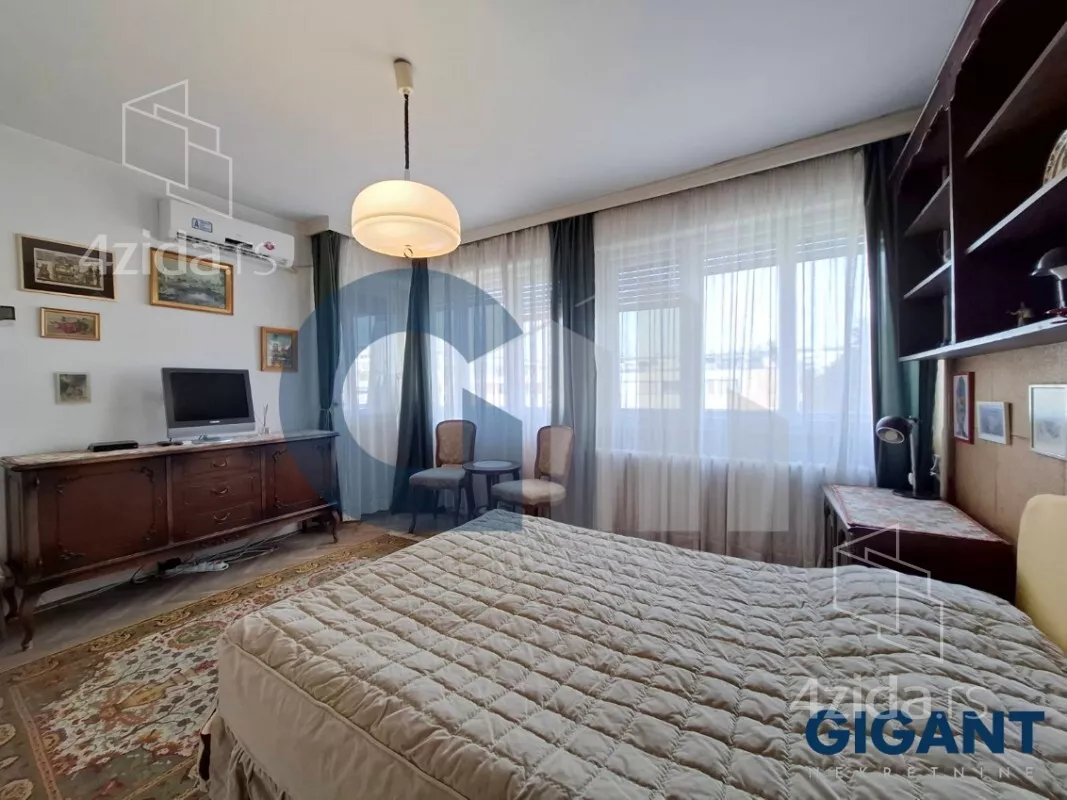 Četvoroiposoban stan | 4zida