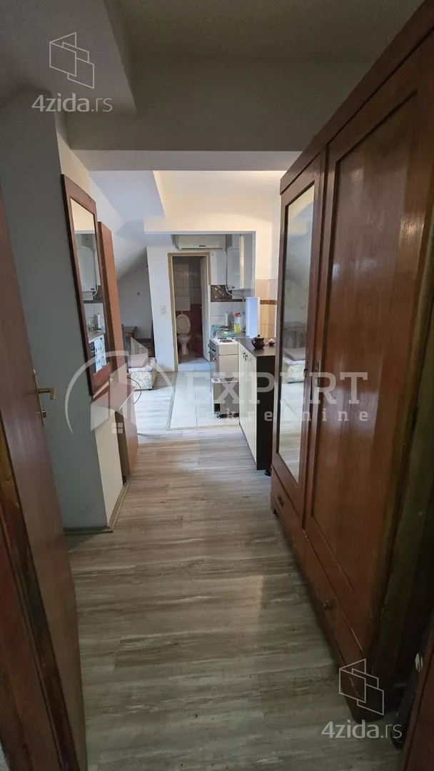 Garsonjera | 4zida