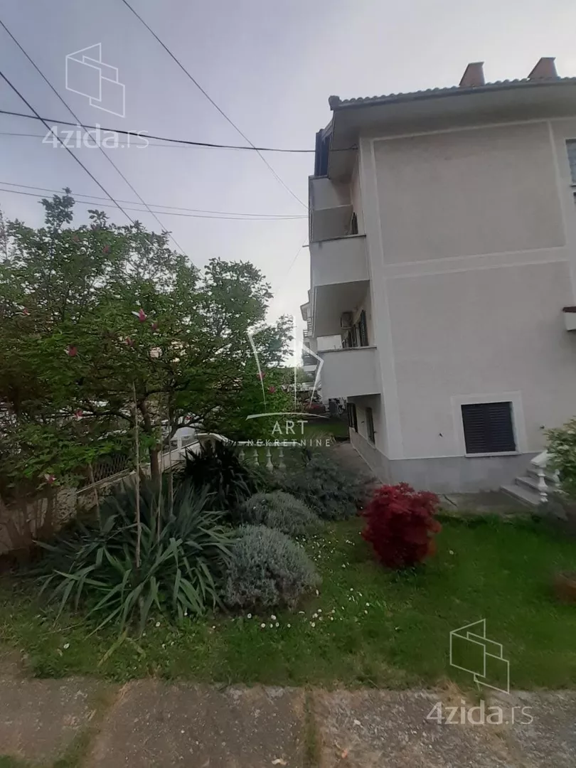 4-etažna kuća | 4zida