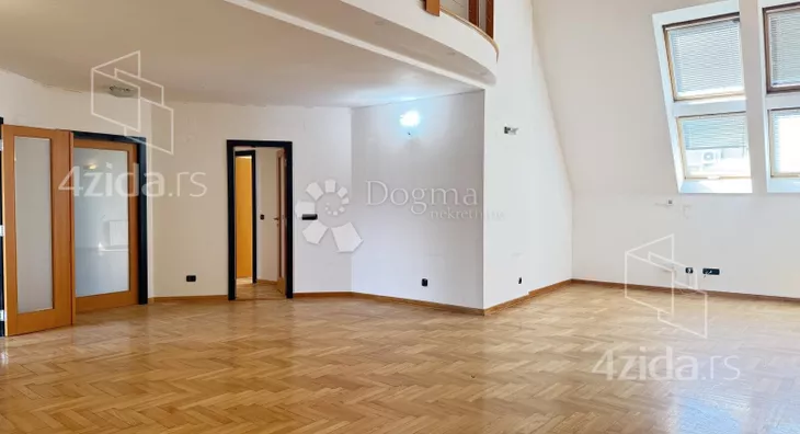 Šestosoban stan | 4zida