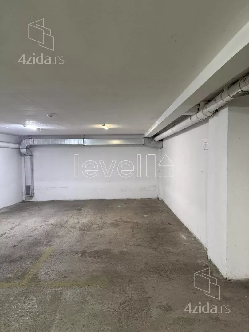 Garaža | 4zida