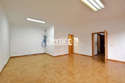 Zeleni Venac | 4zida.rs