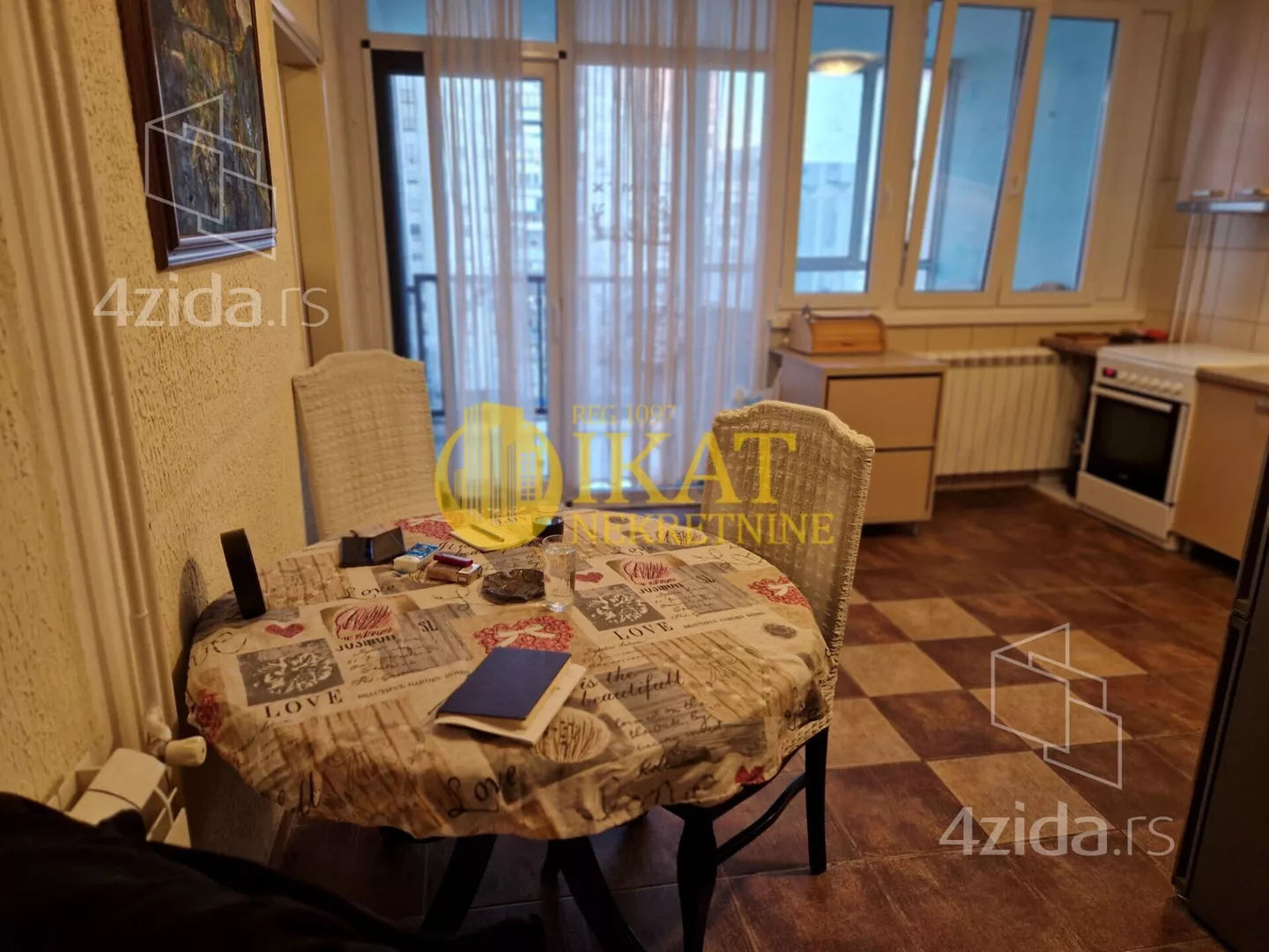 Četvorosoban stan | 4zida