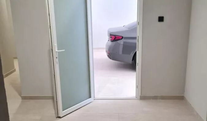 Šestosoban stan | 4zida