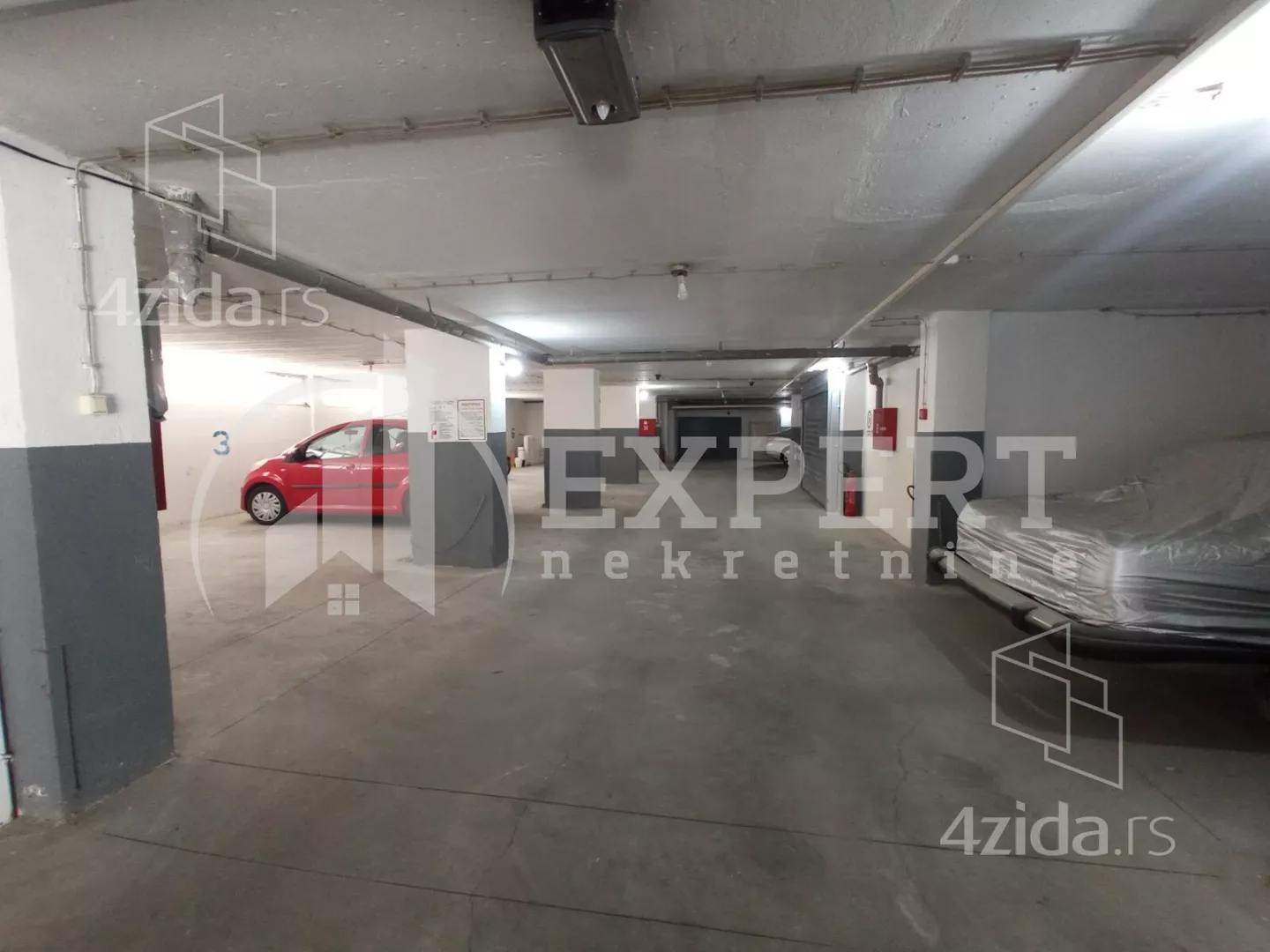 Garaža | 4zida