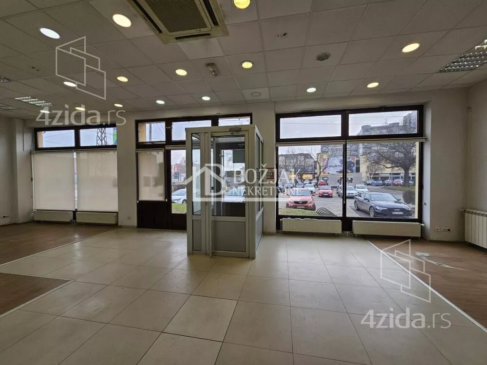 Poslovni prostor | 4zida