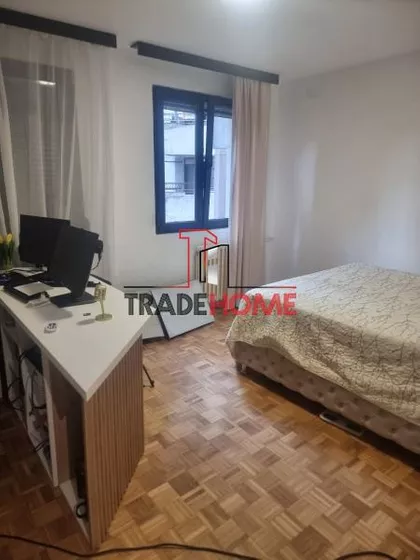 Radnih akcija | 4zida.rs