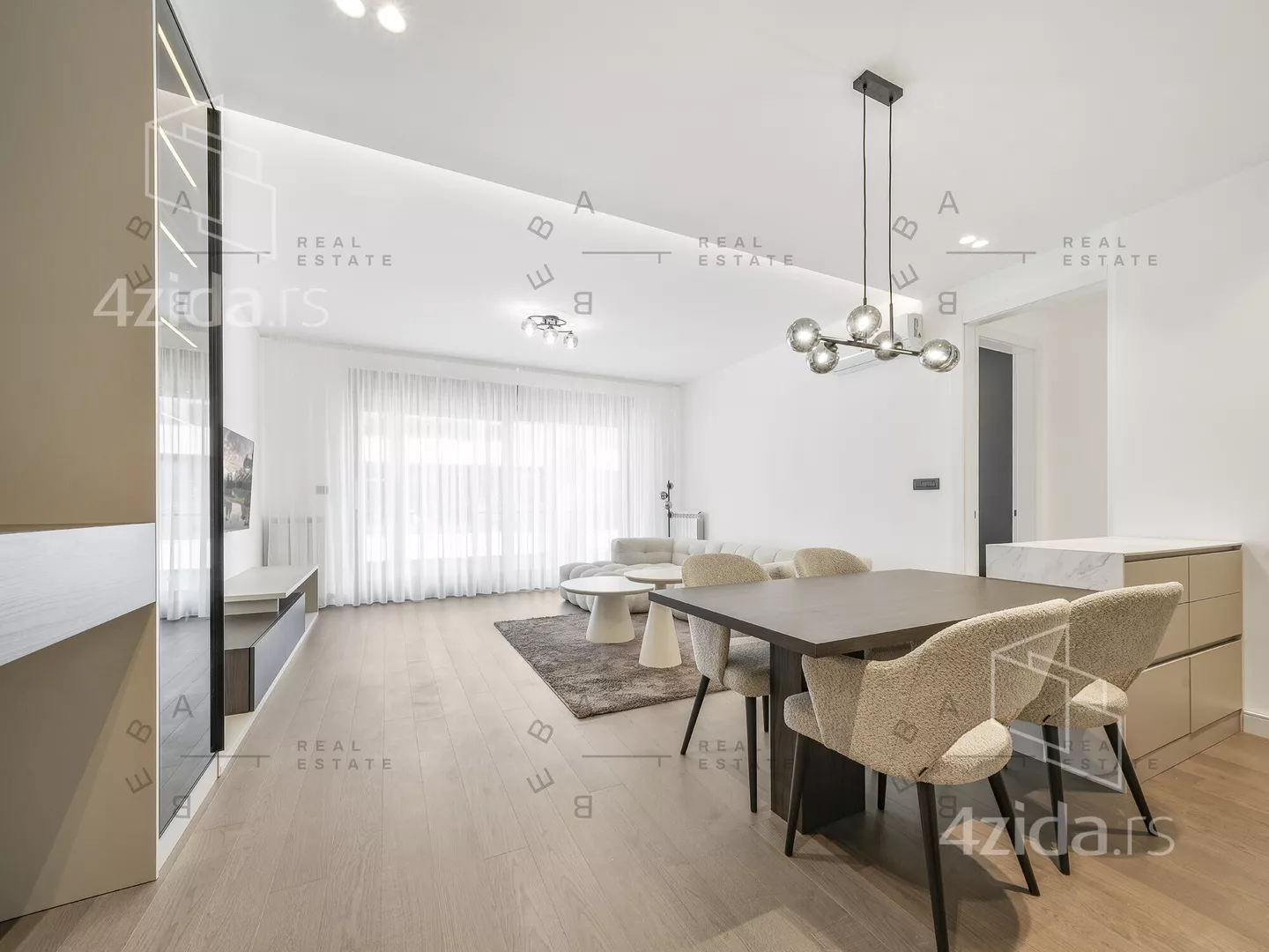 Trosoban stan | 4zida