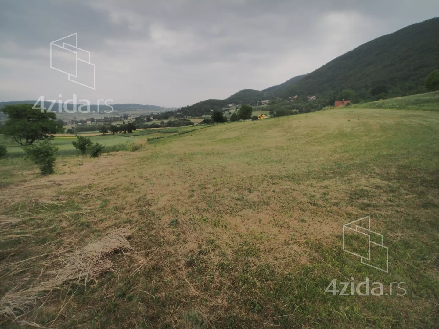 Poljoprivredno zemljište | 4zida