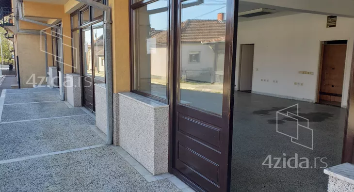 Poslovni prostor | 4zida