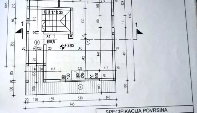 Troiposoban stan | 4zida