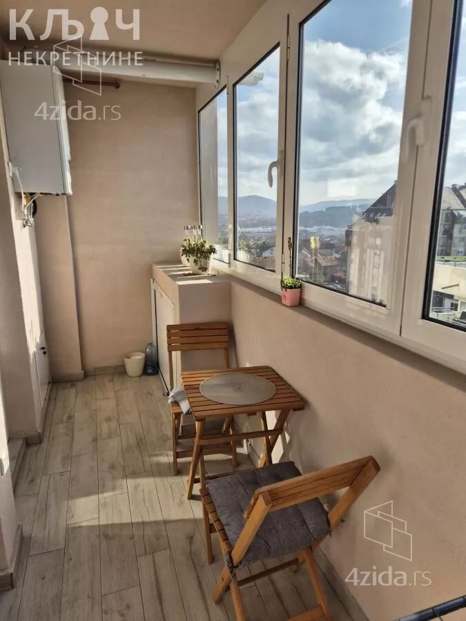 Troiposoban stan | 4zida