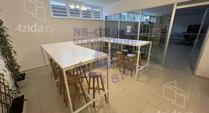 Poslovni prostor | 4zida