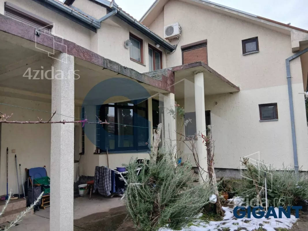 3-etažna kuća | 4zida