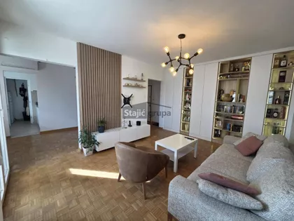 Mladena Mitrića | 4zida.rs